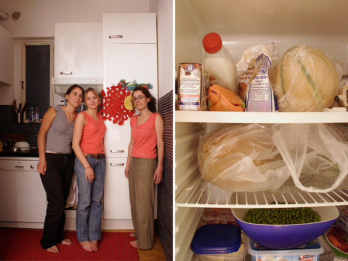 © Ambra Zeni, 2007, Milano, Famiglia che vai Frigo che trovi - Anna, Giulia e Michela - COINQUILINE