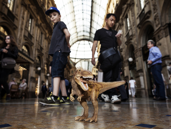 © Brando Cimarosti, Sulle tracce del T-rex, Krìsis, Milano, 2013