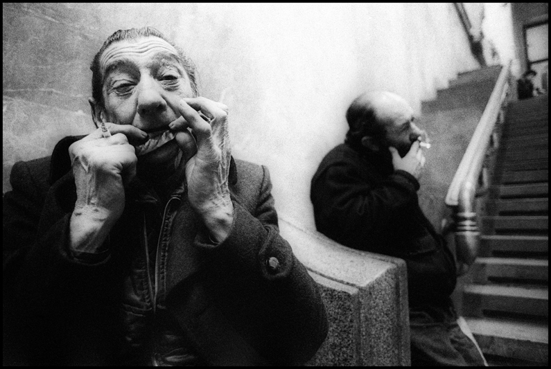 © Claudio Vitale, 1989, Milano, Homeless