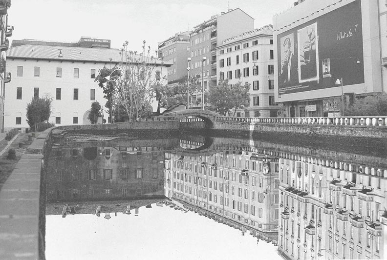 © Il Multiverso, Milano, 2011, Naviglio, cuore di Milano